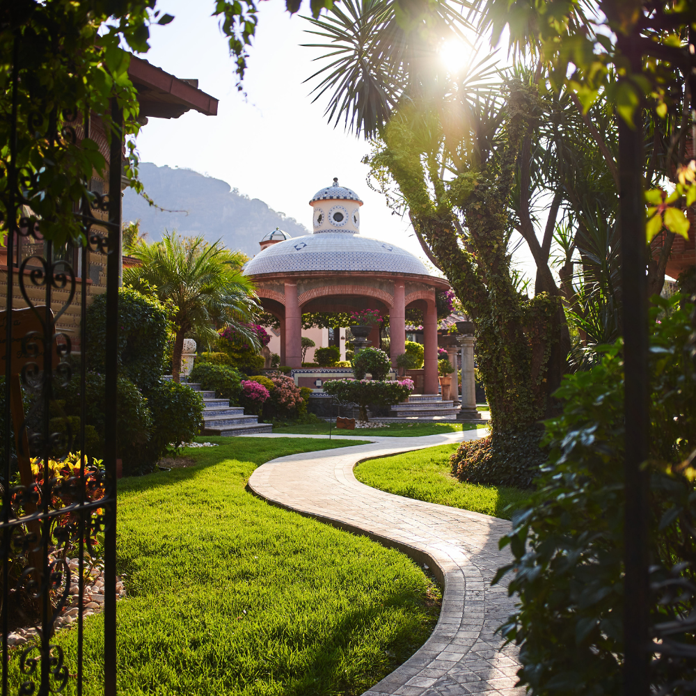 WOMENS ESSENCE RETREAT